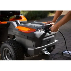 Akkulaturi Husqvarna PS900C, 900W, 48V akkuajoleikkureille