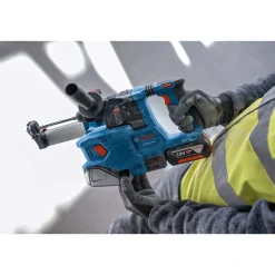 Akkuporavasara Bosch Professional GBH 18V-22 Solo, pölynpoistolla, 18V, ilman akkua + L-Boxx