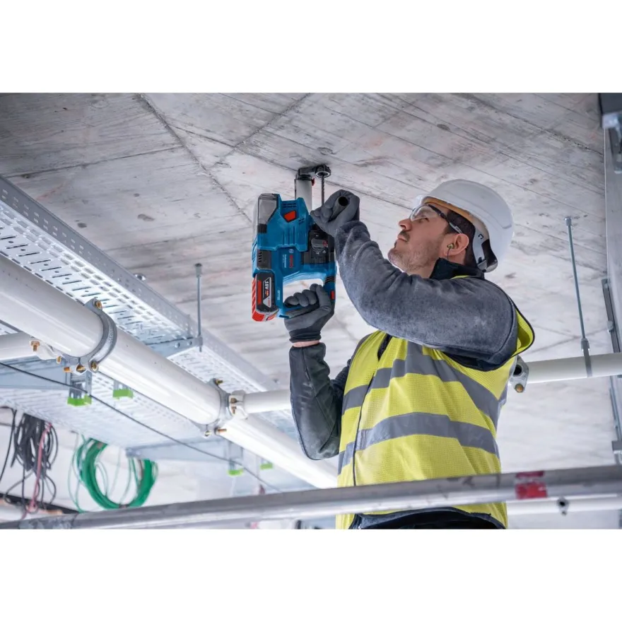 Akkuporavasara Bosch Professional GBH 18V-22 Solo, pölynpoistolla, 18V, ilman akkua + L-Boxx
