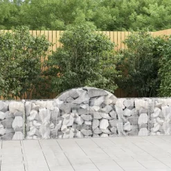 Kaarevat kivikorit, galv.teräs, eri kokoja ja pakkauskokoja