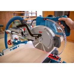 Katkaisu- ja jiirisaha Bosch Professional GCM 305-254 D, Ø254mm + terä