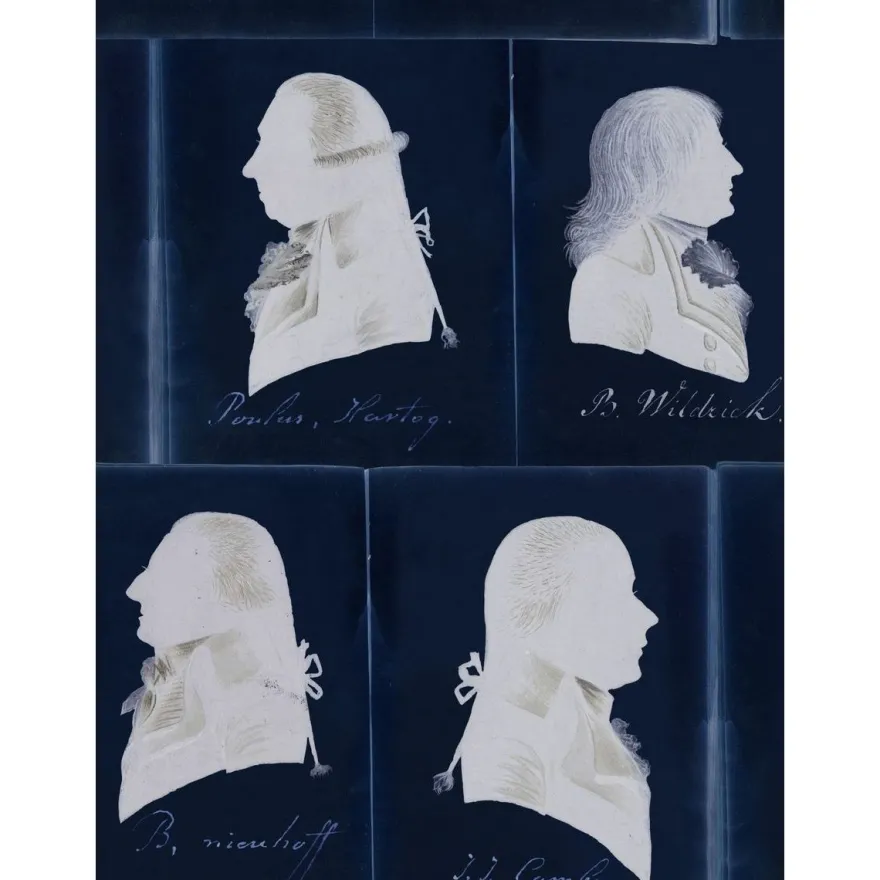 Paneelitapetti Mindthegap Dutch Portraits Blue, 1.56x3m