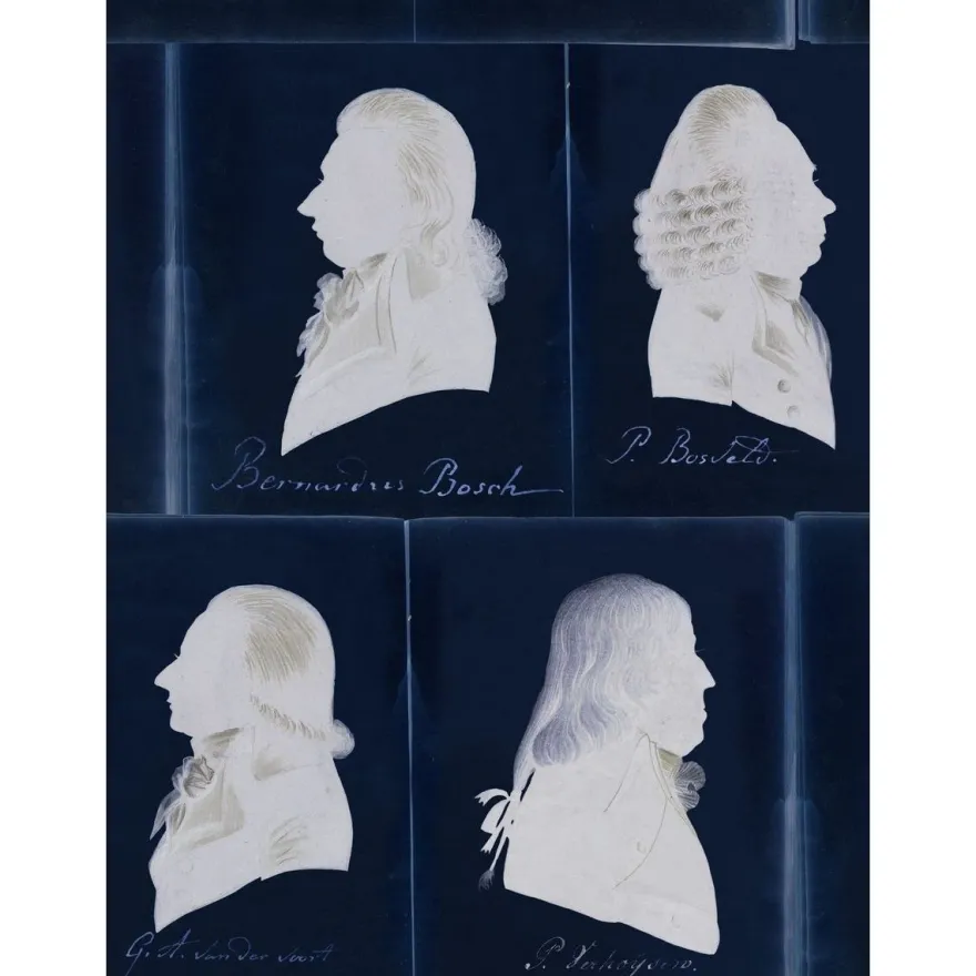 Paneelitapetti Mindthegap Dutch Portraits Blue, 1.56x3m