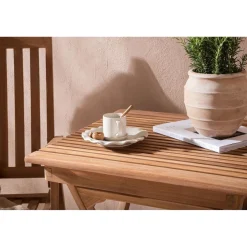 Parvekeryhmä Venture Home, 70x70cm Ghana-taittopöytä + 2 Kenya-taittotuolia, käsinojilla