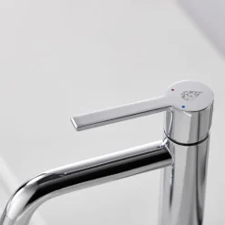 Pesuallashana Bathlife Tillra, kromi