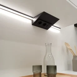 Pistorasia Limente Luxa-32, 30W, 24V LED-virtalähde, kaksoiskytkin, valkoinen