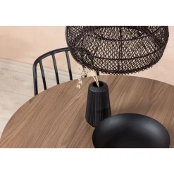Ruokailuryhmä Venture Home, ⌀120cm Durango-pöytä + 4 mustaa Dyrön-tuolia