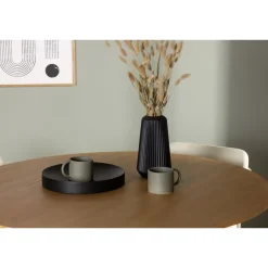 Ruokailuryhmä Venture Home, ⌀120cm Yakidon-pöytä + 4 beigeä Tvist-tuolia, keinonahka