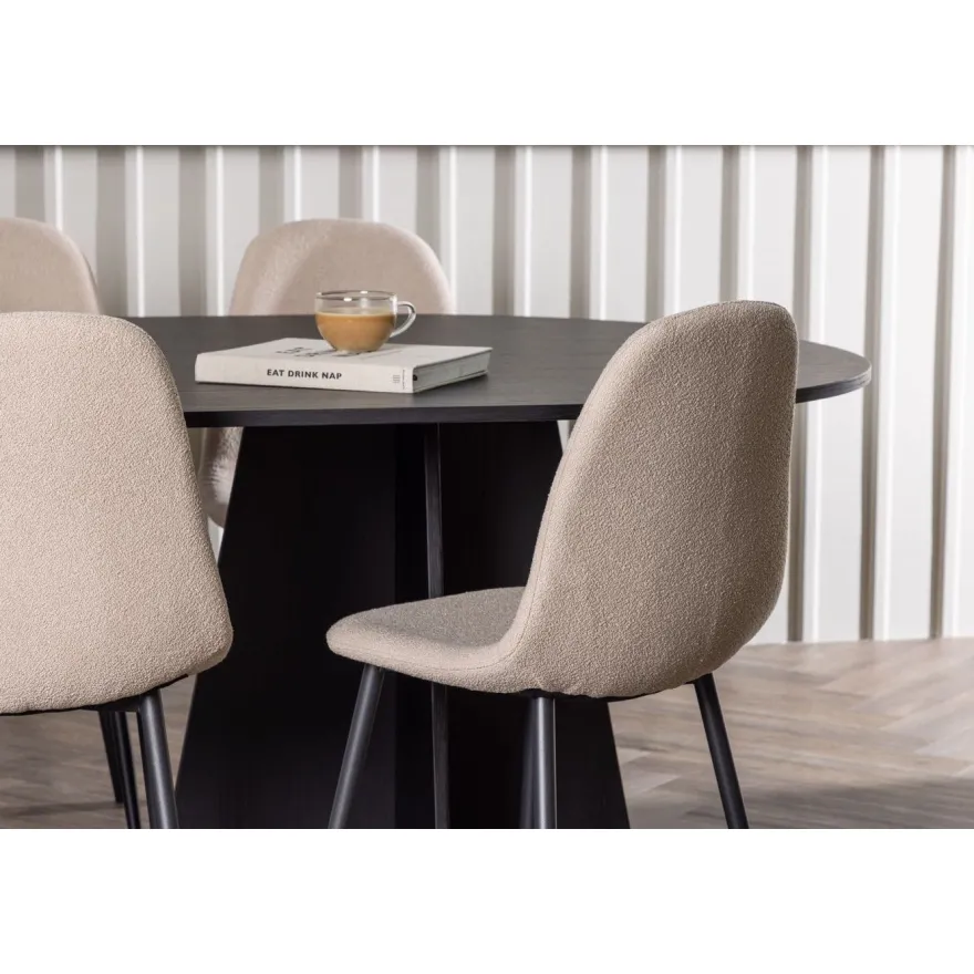 Ruokailuryhmä Venture Home, 230x115cm musta Bootcut Oval -pöytä + 6 beigeä Polar-tuolia, bouclé
