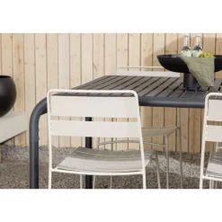 Ruokailuryhmä Venture Home, 200x100cm musta Borneo-pöytä + 6 Lina-tuolia