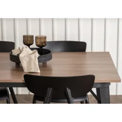 Ruokailuryhmä Venture Home, 140x80cm ruskea Tempe-pöytä + 4 mustaa Ursholmen-tuolia