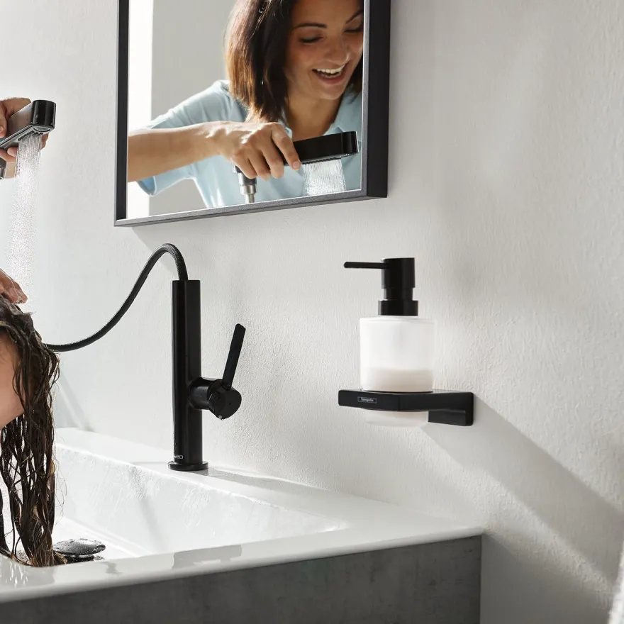 Saippua-annostelija Hansgrohe AddStoris Q, seinäasennus, eri värejä
