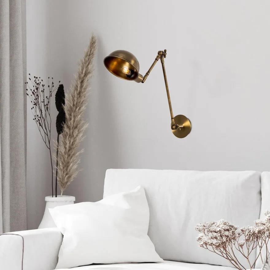 Seinävalaisin Linento Lighting Sivani, Ø15cm, E27, suunnattava, antiikkimessinki