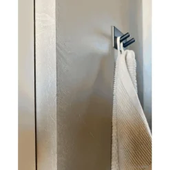 Sisustuslaasti Dekofloor Stucco märkätilaan eri värejä
