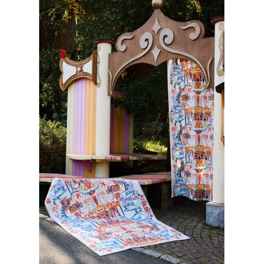 Sivuverho Vallila x Linnanmäki Fanfaari 140x240cm multi