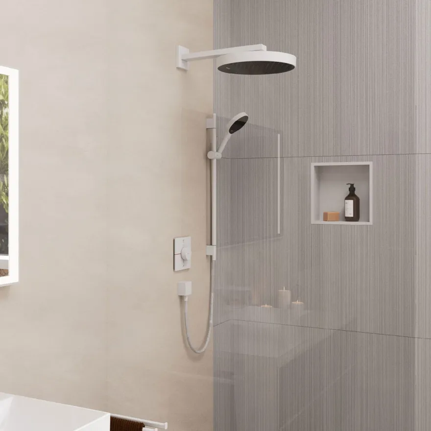 Suihkusetti Hansgrohe Rainfinity 130 3jet, suihkutanko S Puro 65 cm, liu'ulla ja Designflex-tekstiilisuihkuletkulla 160 cm, mattavalkoinen