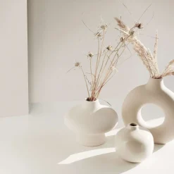 Tapetti Flora Jackie, vinyylipinta, yksivärinen, eri värejä
