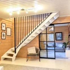 Tilanjakaja/liukuovi Mirror Line Ruudukko valkoinen kahdella ovella, matala malli, mittatilaus