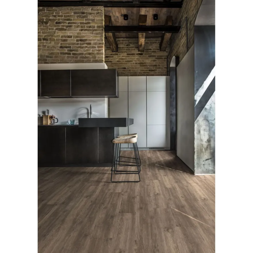 Vinyylilankku Kährs Luxury Tiles Saxon, 1210x172x5mm, integroitu askeläänieriste